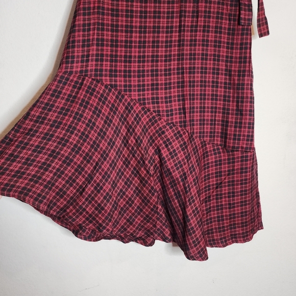 NWT Sanctuary Red Black Plaid Asymmetrical Midi Skirt Size 0 - Picture 12 of 16